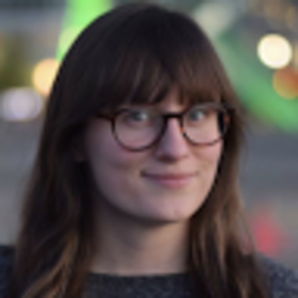 Meet your Posher, Laura - Picture 1 of 1